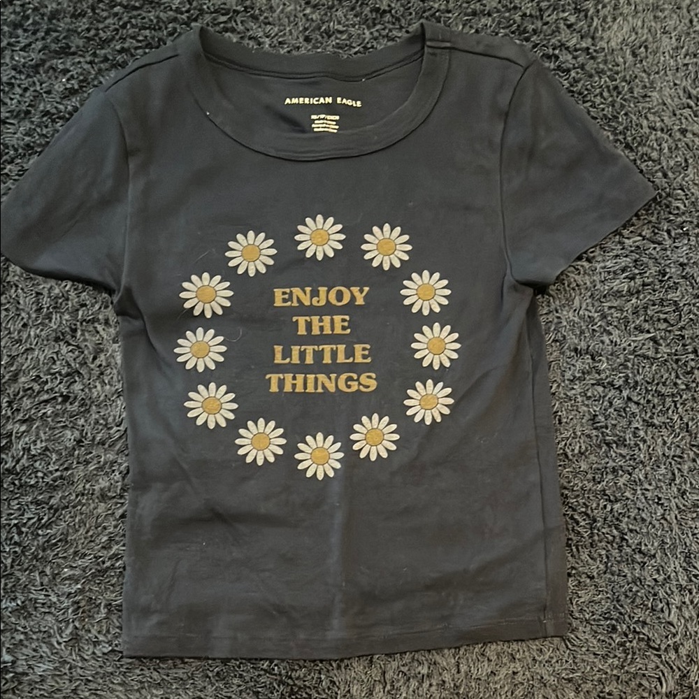 American Eagle Outfitters Navy Blue and Yellow Short Sleeve Tee